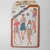 Simplicity 5897 Shorts Sewing Pattern - Size 14