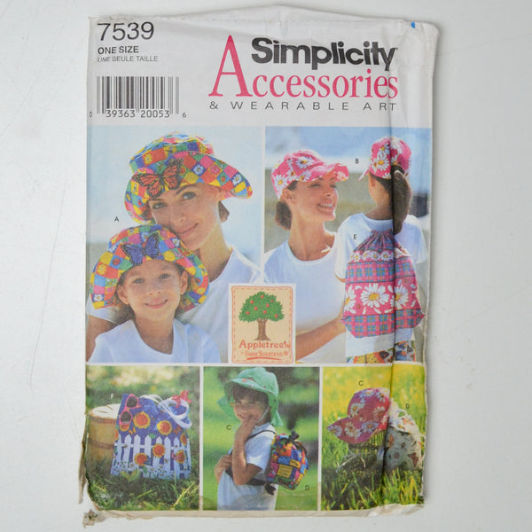 Simplicity 7539 Hat + Bag Sewing Pattern