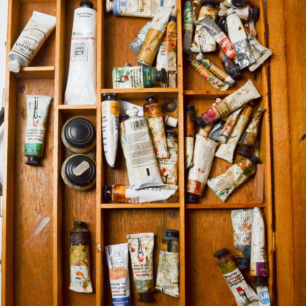 Assorted Oil Paints in Wooden Case Default Title